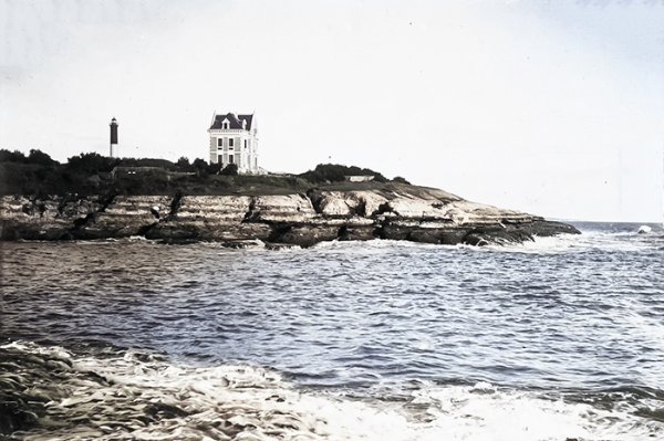Le Concié à St Palais sur Mer et la première Villa Primavera, de type cottage, construite vers 1892, avant son agrandissement en 1905. / coll. M. Sicard