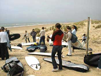 Le surf au féminin・Les sirènes de Roxy / Visuel : D.R.