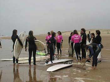 Le surf au féminin・Les sirènes de Roxy / Visuel : D.R.
