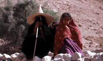 À Hadramahout, les filles non voilées sont pubères / Visuel : D.R.