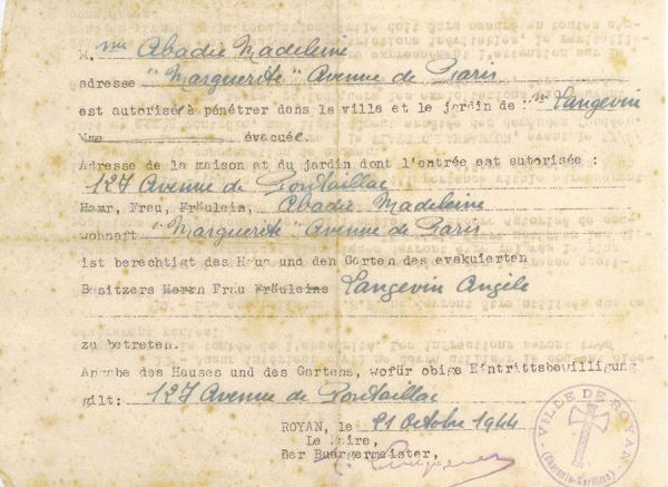 Autorisation, délivrée par l'administration allemande, de pénétrer dans la maison d'une personne évacuée. / Coll. P. Abadie