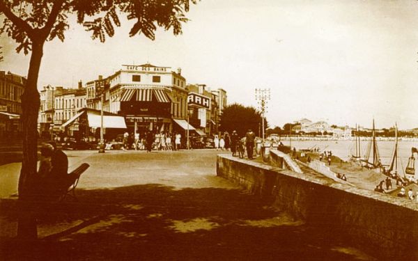 Carrefour rue Gambetta 1940 / Visuel : D.R.
