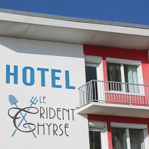 Hôtel Le Trident Thyrsé・Guide architectural 1950 / photo A.M. Préaut