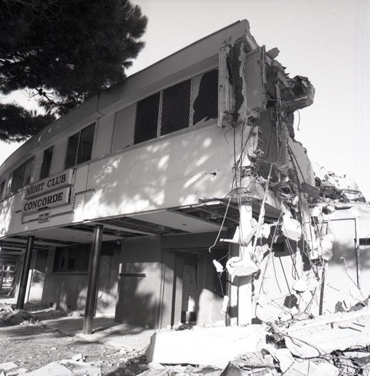 Destruction casino / Photo : A. Rodier