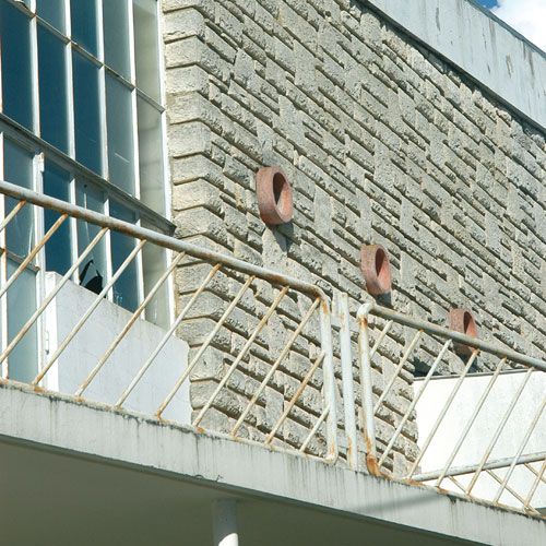Centre catholique, gymnase・Guide architectural 1950 / photo A.M. Préaut