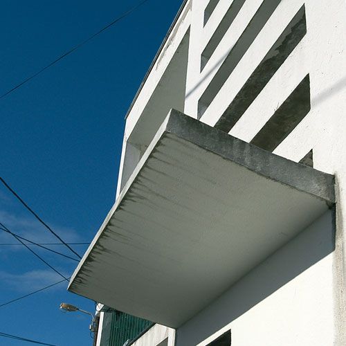 Immeuble mitoyen (Terrasse)・Guide architectural 1950 / photo A.M. Préaut