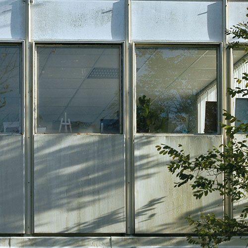 Maison expérimentale Prouvé de type 8 x 12・Guide architectural 1950 / photo A.M. Préaut