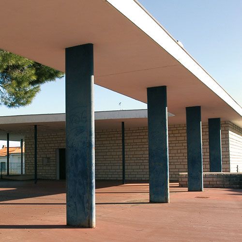 Temple, centre protestant・Guide architectural 1950 / photo A.M. Préaut
