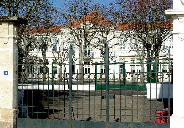 Cliquez pour afficher École Jules Ferry et Crèche / cliché F. Chassebœuf