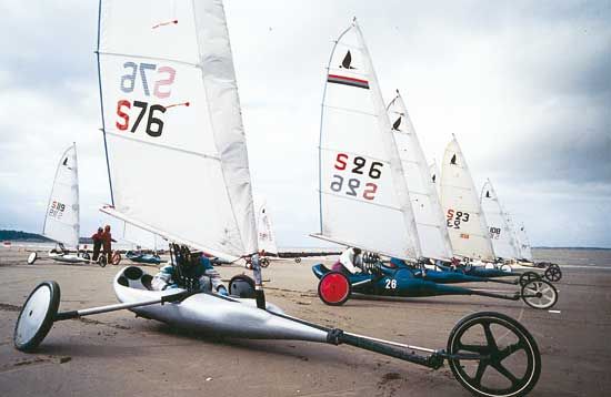1994 : Saint-Georges de Didonne. Grand Prix de la Côte de Beauté Championnat d'Europe des chars. / Visuel : D.R.