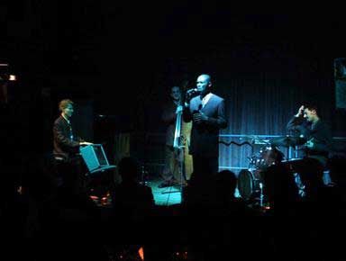 Ronald Baker Quartet

Ronald Baker : Chant & Trompette
Alain Mayeras : Piano
Patrick Filleul : Batterie
David Salesse : Contrebasse
 / Visuel : D.R.