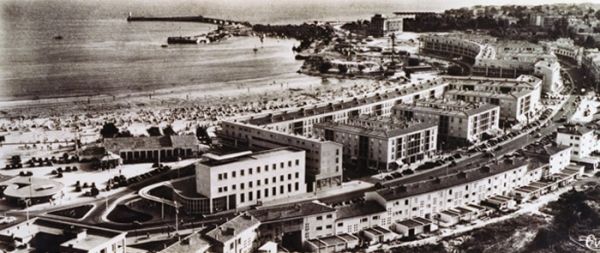 Le casino en bois, la poste, le bas du Front de Mer, le boulevard de la République et sa desserte arrière. / Visuel : D.R.