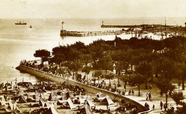 Le port 1940 / Visuel : D.R.