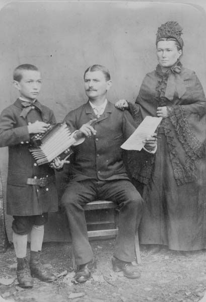 Fonds audiovisuel de recherche・Au service du patrimoine audiovisuel local / Visuel : D.R.