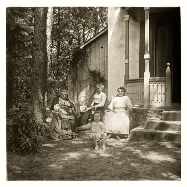 Photographie Léon Bourdier / Visuel : D.R.