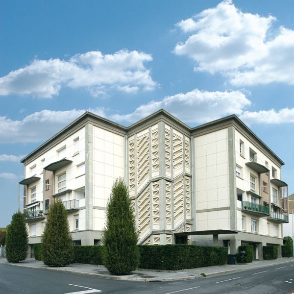 Résidence Foncillon, dite aussi ”Immeuble Taunay”, 27 rue de Foncillon : façades, toiture et escalier (arrêté de l'inscription du 25 novembre 2004) / Visuel : D.R.