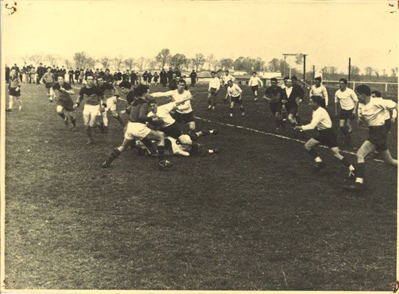 Un derby Royan Rochefort pendant la saison 1945-1946. / Coll. ROC Rugby