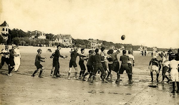 Match de rugby sur la Grande Conche / Visuel : D.R.
