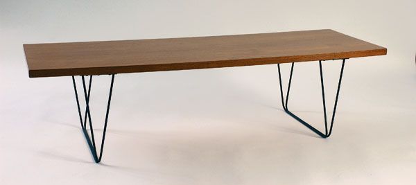Table basse de Pierre Paulin / Visuel : D.R.