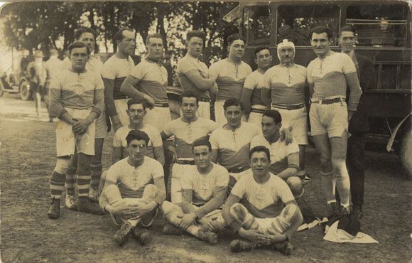L'équipe première de l'U.S.R saison 1927-1928. / Coll. ROC Rugby