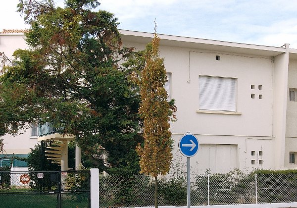 Cliquez pour afficher Villa Bourge-Oasis / photo A.M. Préaut
