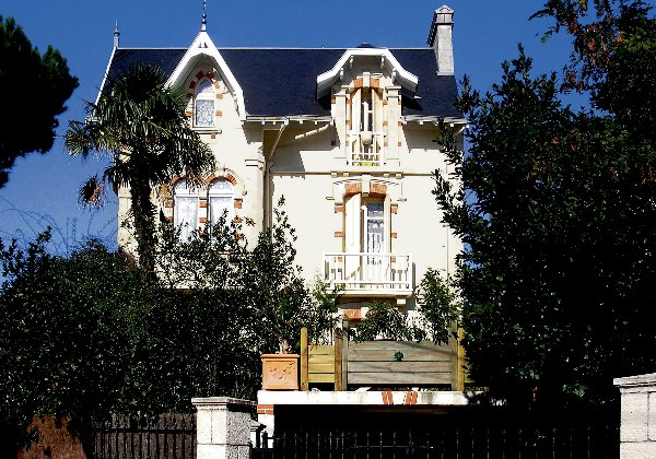 Cliquez pour afficher Villa Castel Alice-Édith / cliché F. Chassebœuf