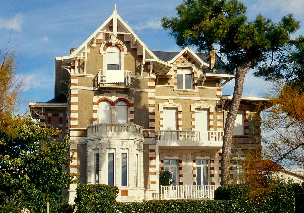 Cliquez pour afficher Villa Uranie / cliché F. Chassebœuf